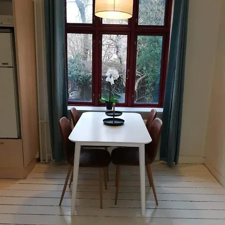 Charming On Frankrigsgade Apartment